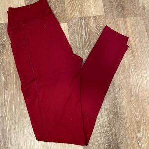 ✨4/$20 burgundy leggings with pockets
